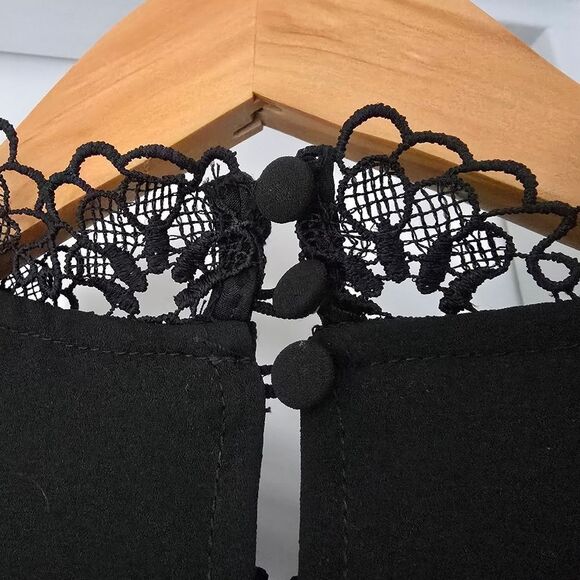 🆕️ Nanette Lepore Mock Nexk Pleated Lace Bell Sleeve Midi Dress in Black - Picture 8 of 12